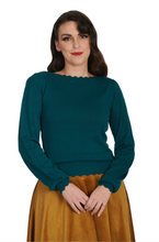 Laden Sie das Bild in den Galerie-Viewer, Feinstrick Pullover Scarlet,  Emerald
