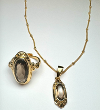 Laden Sie das Bild in den Galerie-Viewer, Halskette, The Antique Necklace Smokey Quartz, Vergoldet
