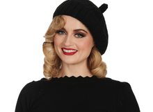 Laden Sie das Bild in den Galerie-Viewer, Vintage Pullover Scarlett, Schwarz
