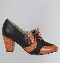 Laden Sie das Bild in den Galerie-Viewer, Vintage Schnürpumps Agnes 40&#39;s mit  Krokodilprägung Schwarz-Cognac
