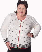 Laden Sie das Bild in den Galerie-Viewer, Cardigan Close Call mit Anker-Stickerrei, Ivory, Plus Size

