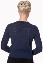 Laden Sie das Bild in den Galerie-Viewer, Cardigan Watch Out mit Lochmuster, Nachtblau
