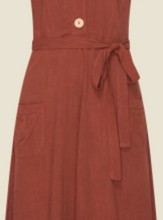Laden Sie das Bild in den Galerie-Viewer, Swingkleid Revers Leinen-Midikleid in Terracotta

