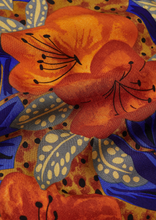 Laden Sie das Bild in den Galerie-Viewer, Vintage-Bluse Stella Maui,Blumenprint, Multi
