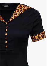 Laden Sie das Bild in den Galerie-Viewer, Swingkleid Leopard 50's mit Leo-Akzenten, Schwarz
