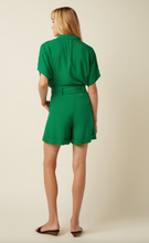 Laden Sie das Bild in den Galerie-Viewer, Bermuda-Shorts Ava Atomic, Grün
