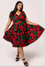 Laden Sie das Bild in den Galerie-Viewer, Swingkleid Dolce Vita 50's, Schwarz-Rot, Plus Size
