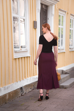 Laden Sie das Bild in den Galerie-Viewer, The Art Deco Dream Skirt, Plum

