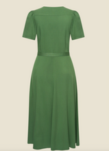Laden Sie das Bild in den Galerie-Viewer, Magnolia Dress Olette, Green
