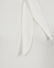 Laden Sie das Bild in den Galerie-Viewer, Schluppen Shirt, Sandy Loves Danny, Offwhite
