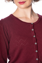 Laden Sie das Bild in den Galerie-Viewer, Cardigan Pointelle Knit, Aubergine
