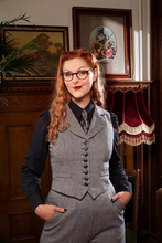 Laden Sie das Bild in den Galerie-Viewer, The Watchmaker’s Waistcoat – Midnight &amp; Ivory Wool Tweed,Plus Size
