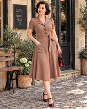 Laden Sie das Bild in den Galerie-Viewer, Swingkleid Rosewood 40's, Altrosa-Braun
