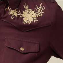 Laden Sie das Bild in den Galerie-Viewer, Bluse Rosetta Embroidery,Western-Stil, Porto Red
