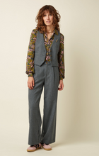 Laden Sie das Bild in den Galerie-Viewer, Lynn Pants Brando Stripe – Grey Melange
