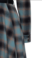 Laden Sie das Bild in den Galerie-Viewer, Hemdblusenkleid Jayne – Light Blue &amp; Navy
