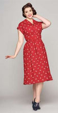 Laden Sie das Bild in den Galerie-Viewer, Swingkleid Judy Bow Tie, Rot, Plus Size
