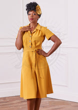 Laden Sie das Bild in den Galerie-Viewer, Blusenkleid Pretty 40s,senf
